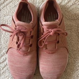 New Balance Foam Cruz